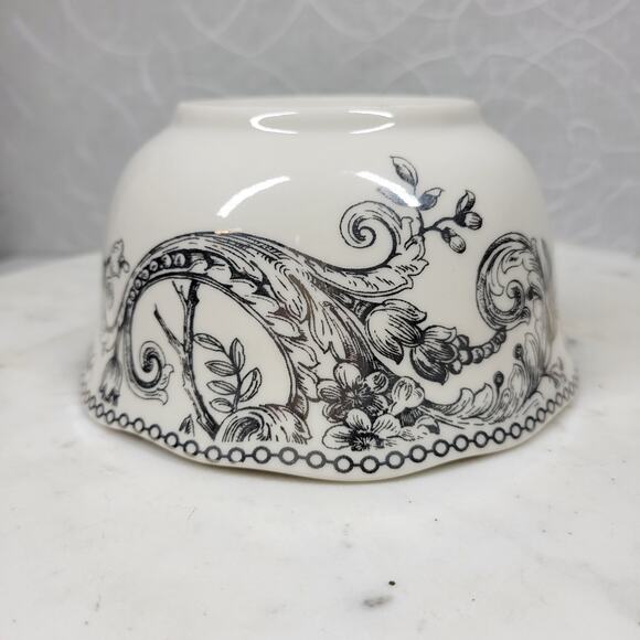 222 Fifth Adelaide Bowl 5.5" Silver Floral Bird White Porcelain Round Scalloped - Picture 11 of 14